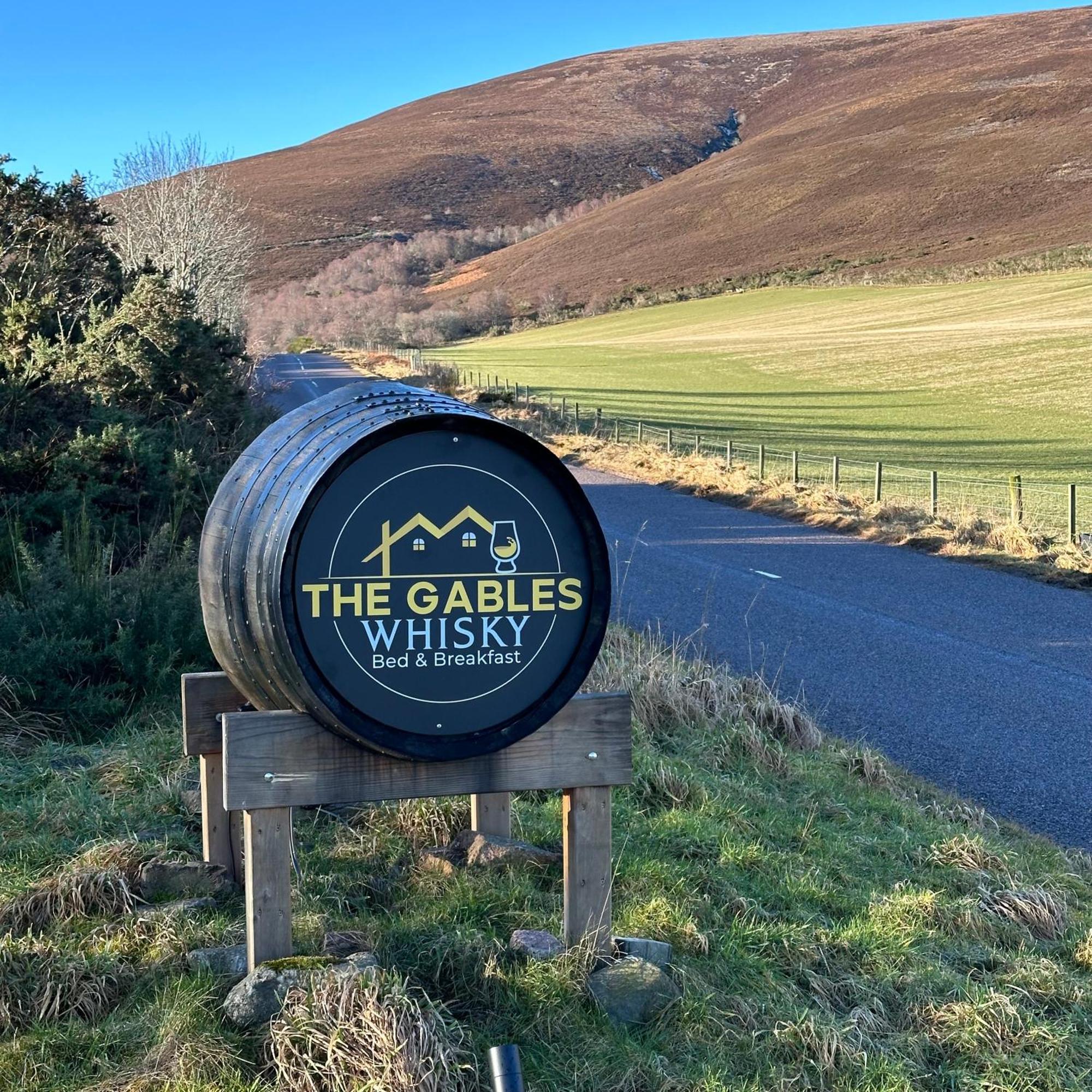 The Gables Whisky B&B Dufftown Exterior photo